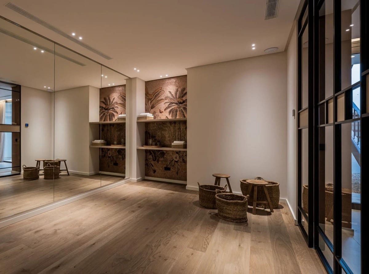 4 slaapkamer Villa te koop in Nueva Andalucia met zwembad garage - € 5.975.000 (Ref: 9425989)