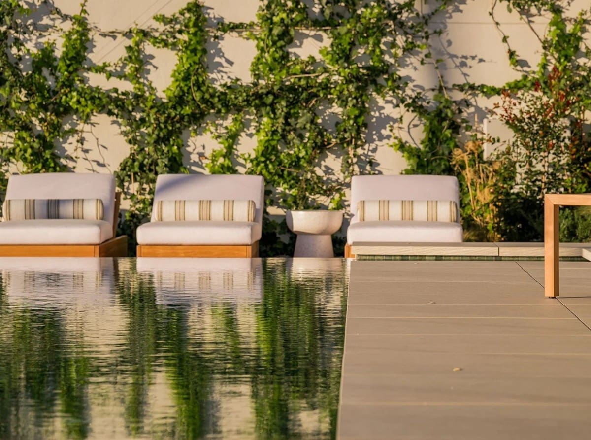 4 slaapkamer Villa te koop in Nueva Andalucia met zwembad garage - € 5.975.000 (Ref: 9425989)