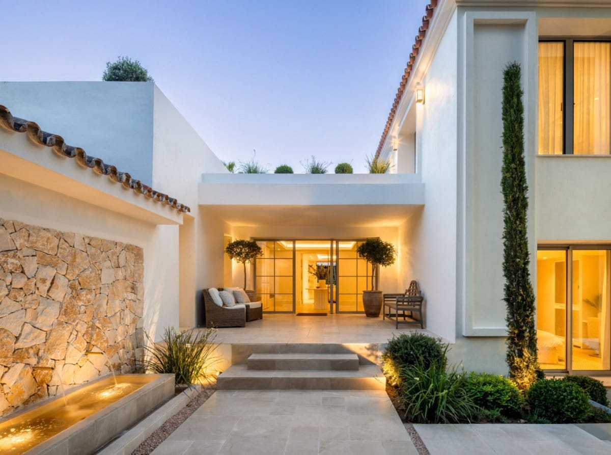 6 soverom Villa til salgs i Marbella med svømmebasseng garasje - € 8 950 000 (Ref: 9425993)