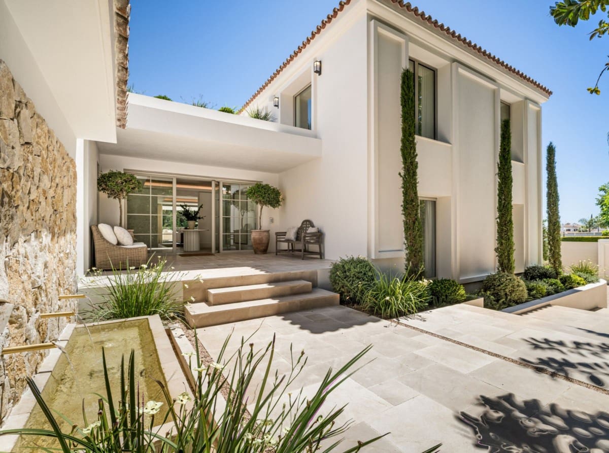 6 soverom Villa til salgs i Marbella med svømmebasseng garasje - € 8 950 000 (Ref: 9425993)