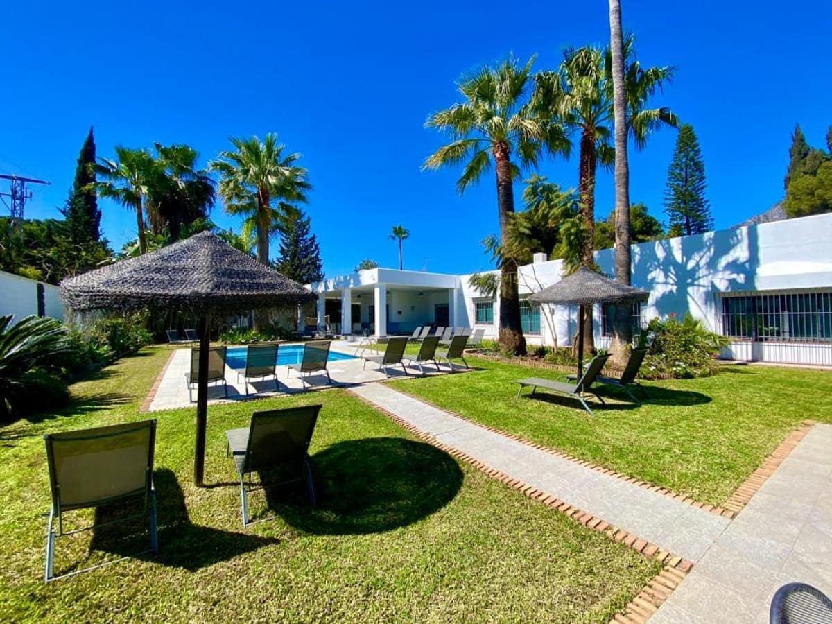 10 quarto Moradia para venda em Marbella com piscina garagem - 2 595 000 € (Ref: 9425995)