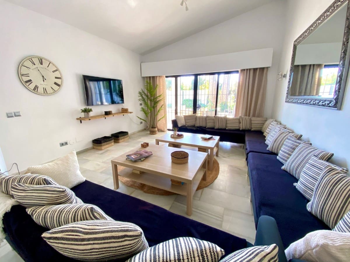 10 quarto Moradia para venda em Marbella com piscina garagem - 2 595 000 € (Ref: 9425995)