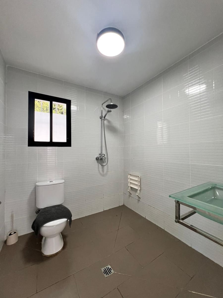 10 quarto Moradia para venda em Marbella com piscina garagem - 2 595 000 € (Ref: 9425995)