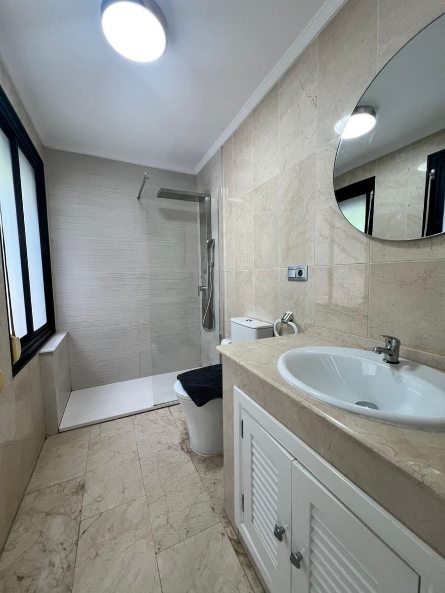 10 quarto Moradia para venda em Marbella com piscina garagem - 2 595 000 € (Ref: 9425995)