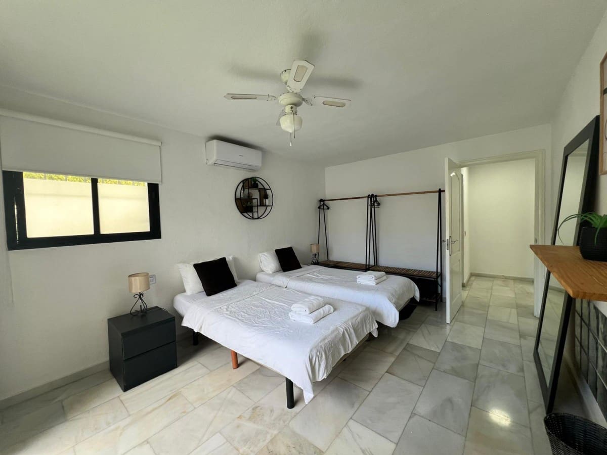 10 quarto Moradia para venda em Marbella com piscina garagem - 2 595 000 € (Ref: 9425995)