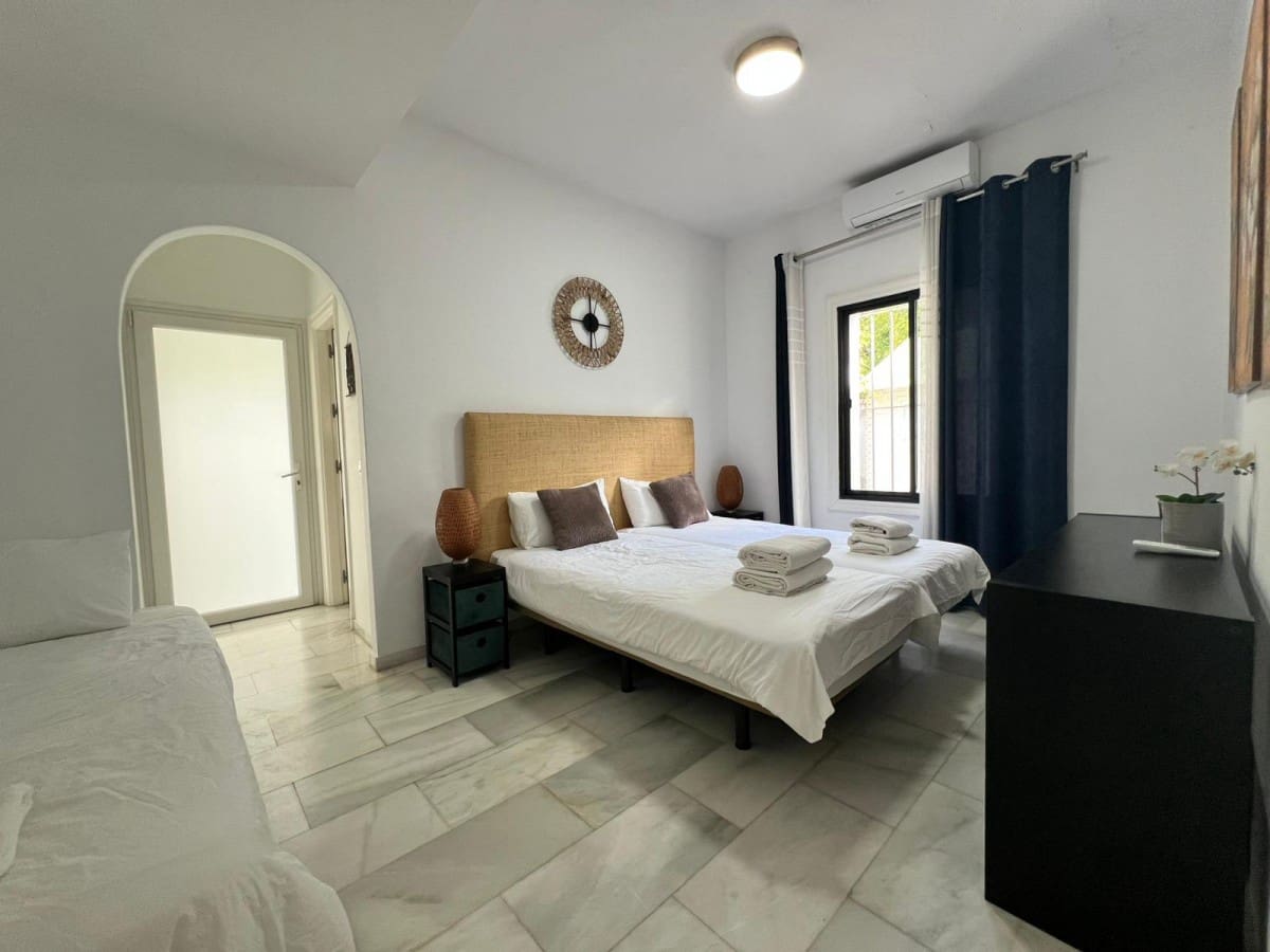 10 quarto Moradia para venda em Marbella com piscina garagem - 2 595 000 € (Ref: 9425995)