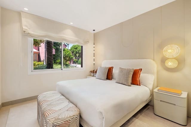 3 quarto Apartamento para venda em Estepona com piscina garagem - 2 350 000 € (Ref: 9425996)