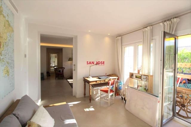 3 soveværelse Lejlighed til salg i Nueva Andalucia, Marbella med swimmingpool garage - € 850.000 (Ref: 9425999)