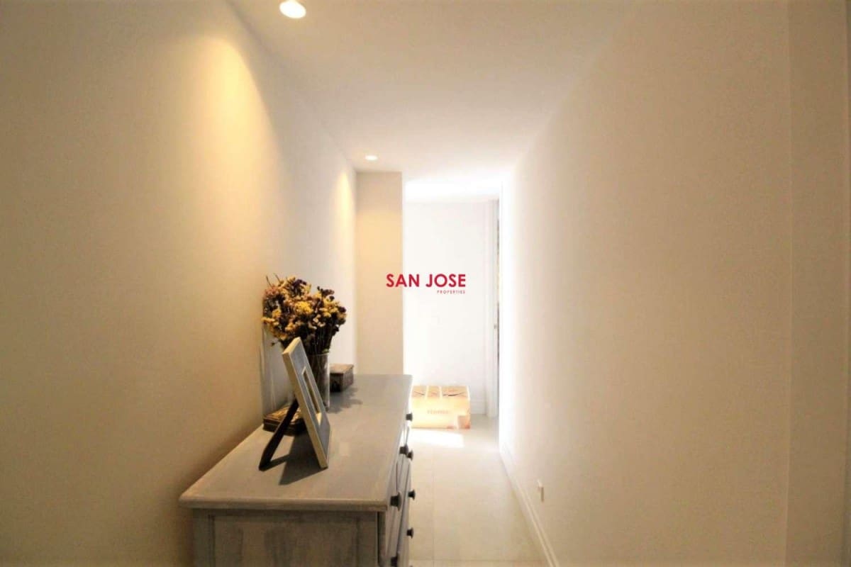 3 soveværelse Lejlighed til salg i Nueva Andalucia med swimmingpool garage - € 850.000 (Ref: 9425999)