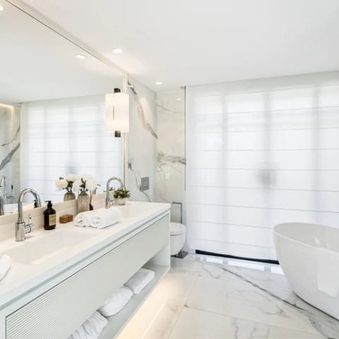 5 makuuhuone Huvila myytävänä paikassa Nueva Andalucia, Marbella mukana uima-altaan 
autotalli - 6 950 000 € (Ref: 9426001)