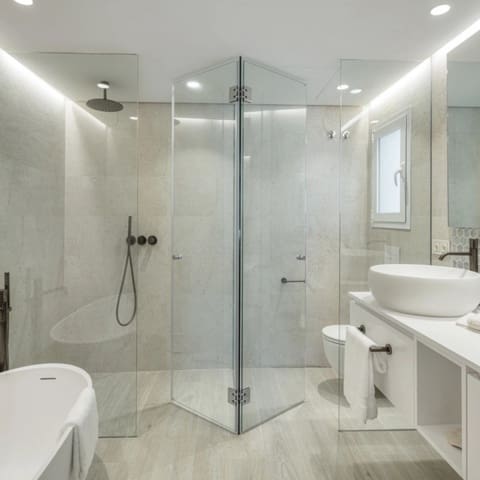 3 soveværelse Lejlighed til salg i Golden Mile, Marbella med swimmingpool garage - € 3.950.000 (Ref: 9426002)