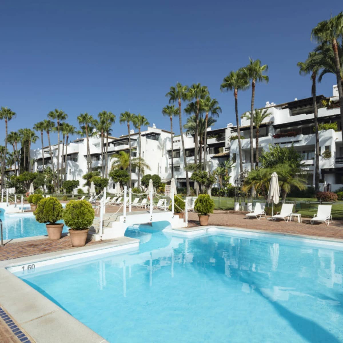 3 bedroom Apartment for sale in Golden Mile with pool garage - € 3,950,000 (Ref: 9426002)