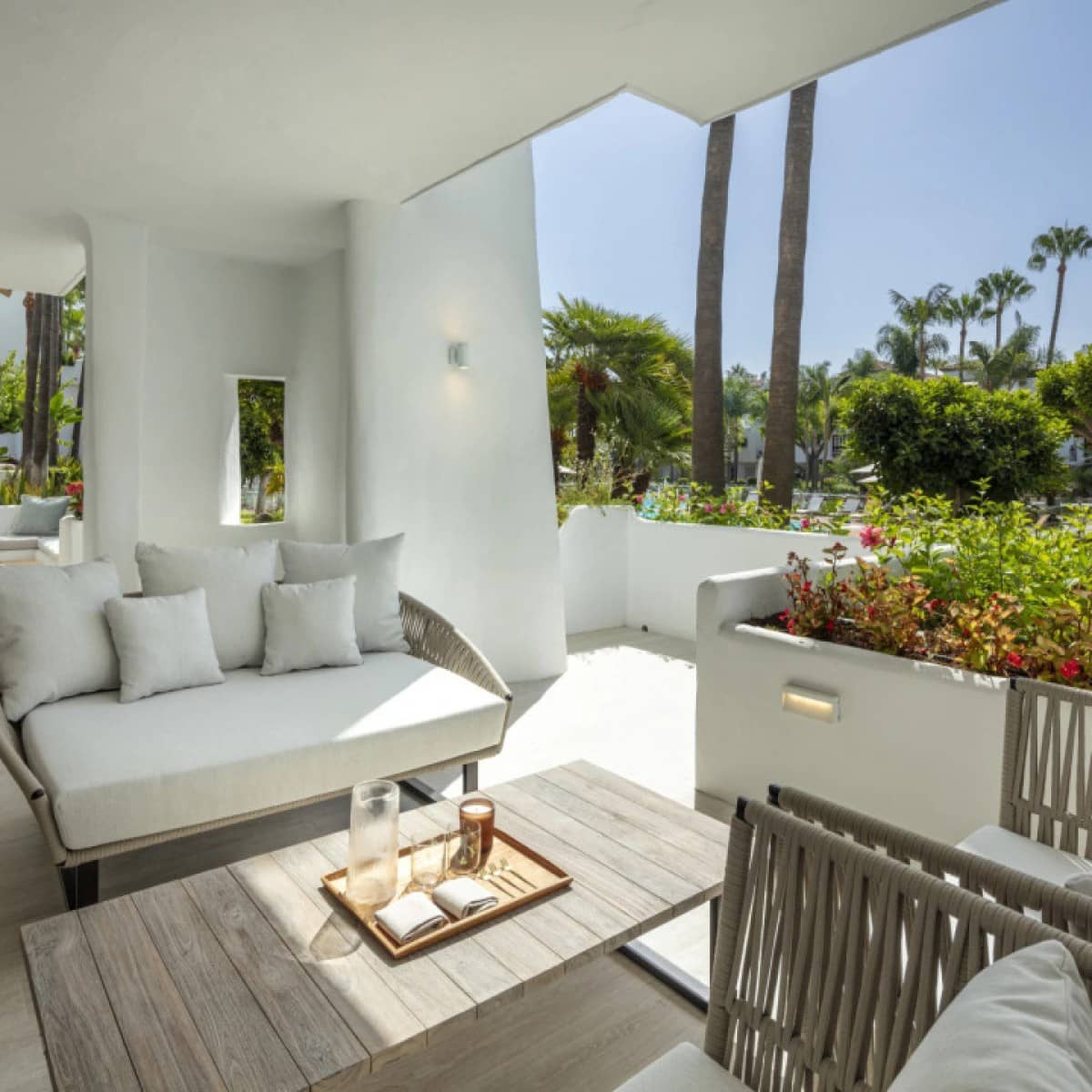 3 bedroom Apartment for sale in Golden Mile with pool garage - € 3,950,000 (Ref: 9426002)