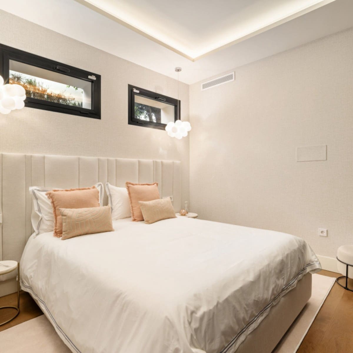 6 makuuhuone Huvila myytävänä paikassa Nueva Andalucia mukana uima-altaan 
autotalli - 7 350 000 € (Ref: 9426004)