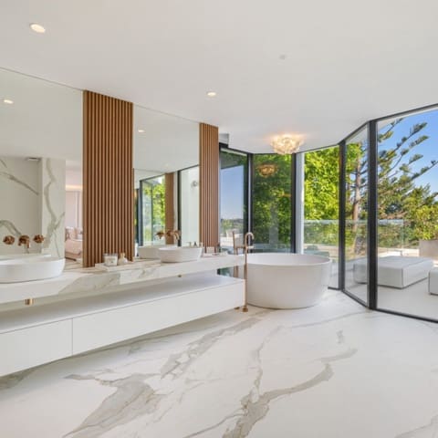 6 makuuhuone Huvila myytävänä paikassa Nueva Andalucia, Marbella mukana uima-altaan 
autotalli - 7 350 000 € (Ref: 9426004)