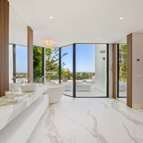 6 makuuhuone Huvila myytävänä paikassa Nueva Andalucia, Marbella mukana uima-altaan 
autotalli - 7 350 000 € (Ref: 9426004)