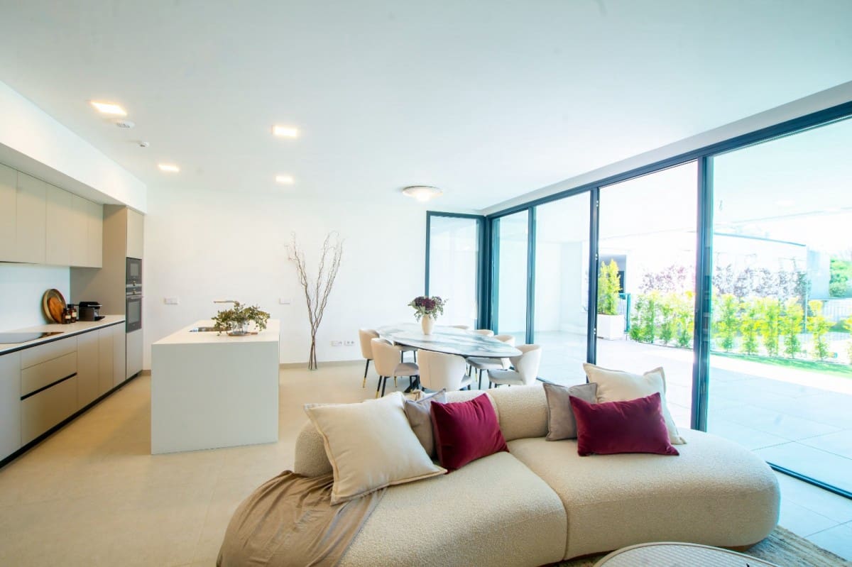 3 chambre Appartement à vendre à Cabopino avec piscine garage - 1 150 000 € (Ref: 9426007)