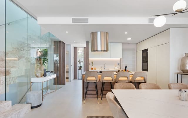 5 camera da letto Casa in vendita in Puerto Banus, Marbella con piscina garage - 2.395.000 € (Rif: 9426014)