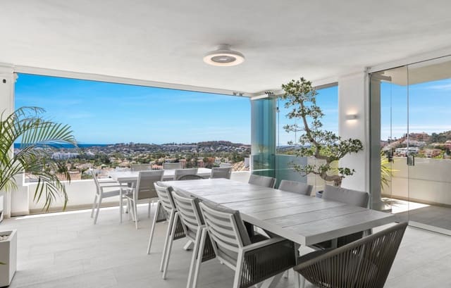 7 makuuhuone Huoneisto myytävänä paikassa Nueva Andalucia, Marbella mukana uima-altaan 
autotalli - 4 300 000 € (Ref: 9426017)