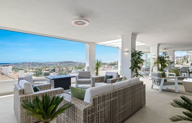 7 makuuhuone Huoneisto myytävänä paikassa Nueva Andalucia, Marbella mukana uima-altaan 
autotalli - 4 300 000 € (Ref: 9426017)