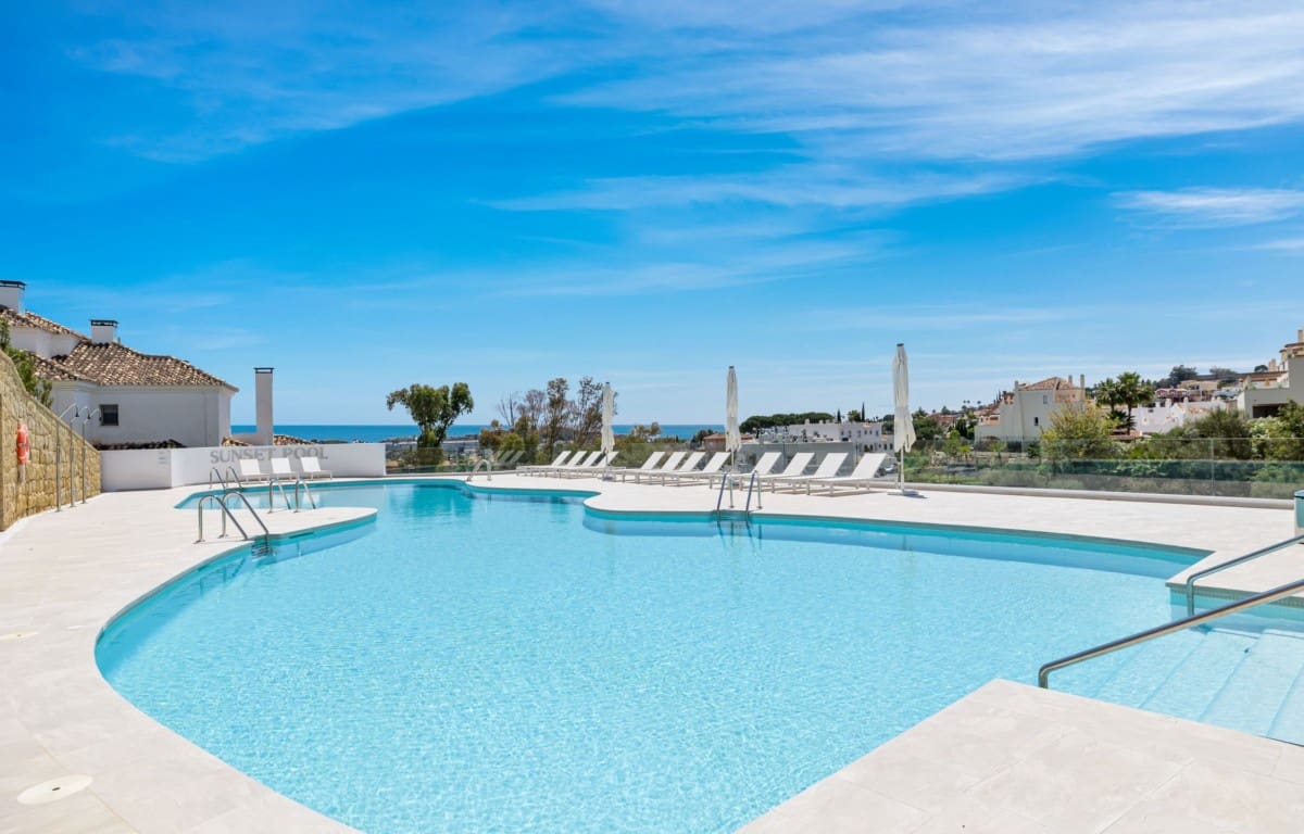 7 bedroom Apartment for sale in Nueva Andalucia with pool garage - € 4,300,000 (Ref: 9426017)