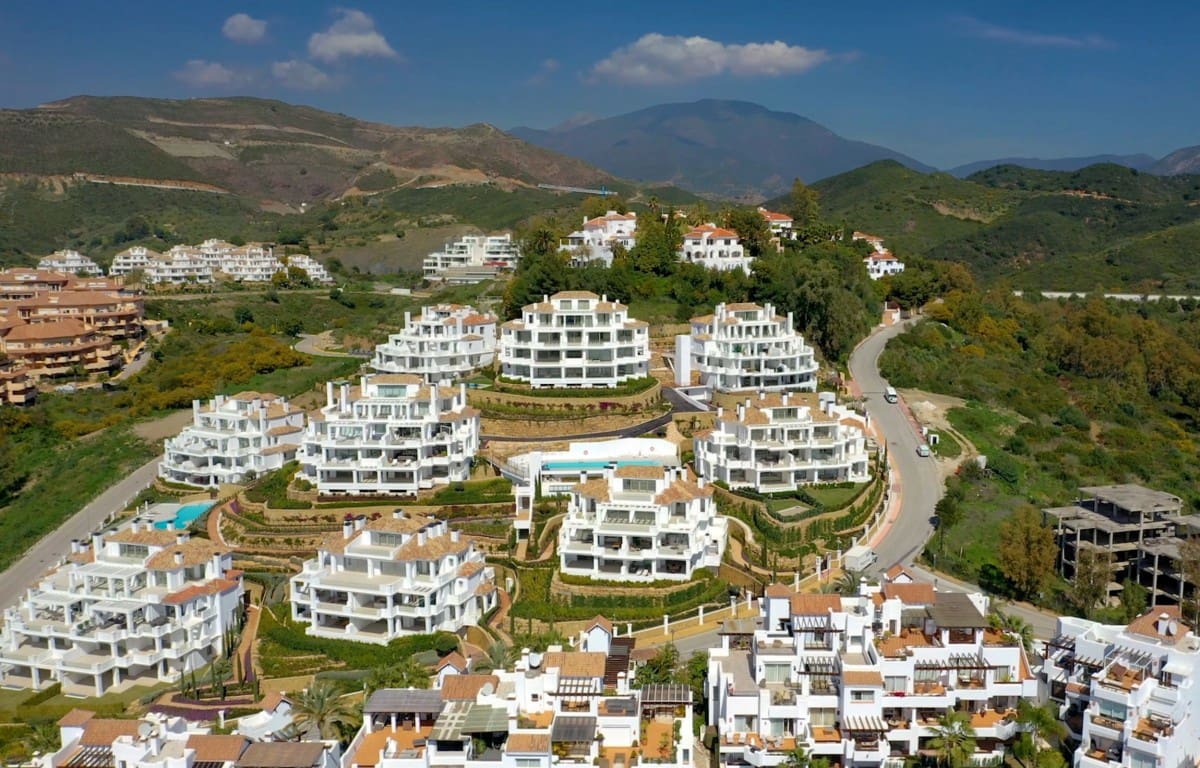 7 bedroom Apartment for sale in Nueva Andalucia with pool garage - € 4,300,000 (Ref: 9426017)