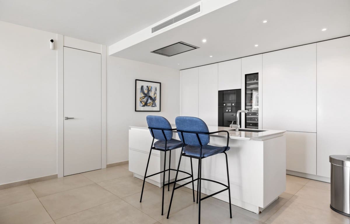 7 chambre Appartement à vendre à Nueva Andalucia avec piscine garage - 4 300 000 € (Ref: 9426017)