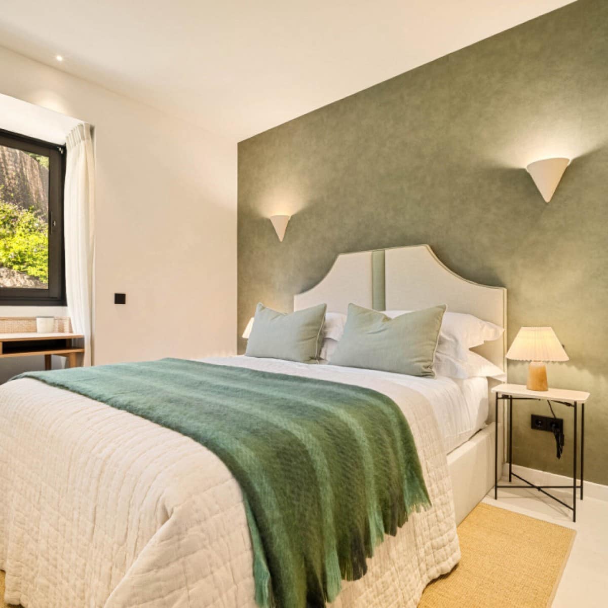 4 makuuhuone Huvila myytävänä paikassa Nueva Andalucia mukana uima-altaan 
autotalli - 4 350 000 € (Ref: 9426022)