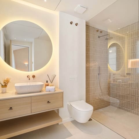 4 makuuhuone Huvila myytävänä paikassa Nueva Andalucia, Marbella mukana uima-altaan 
autotalli - 4 350 000 € (Ref: 9426022)