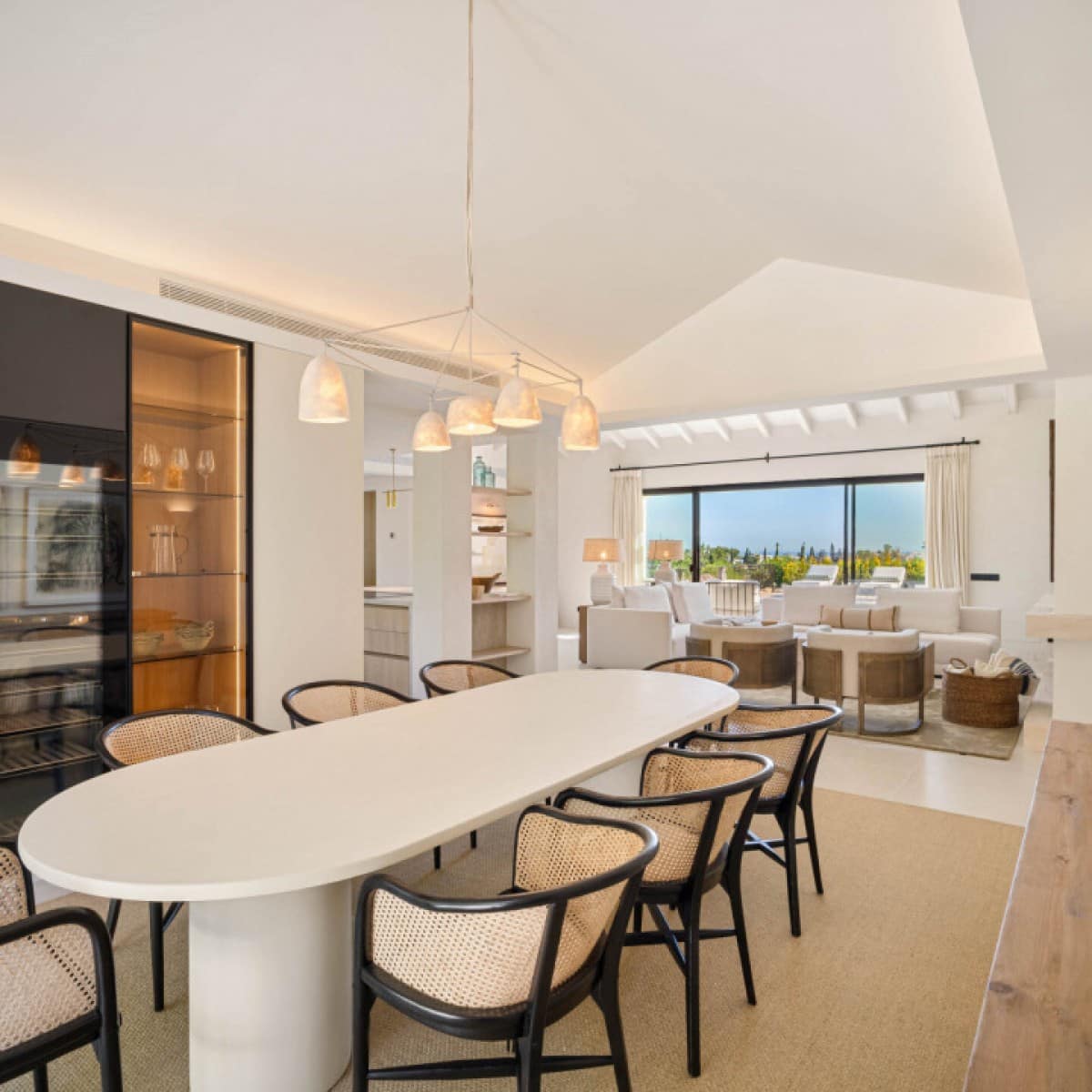 4 makuuhuone Huvila myytävänä paikassa Nueva Andalucia mukana uima-altaan 
autotalli - 4 350 000 € (Ref: 9426022)