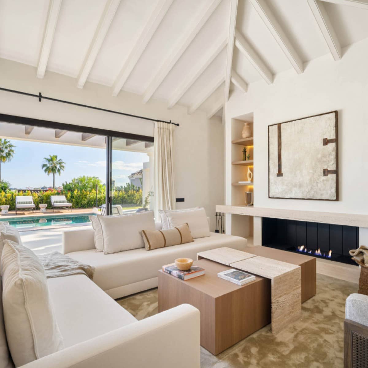 4 makuuhuone Huvila myytävänä paikassa Nueva Andalucia mukana uima-altaan 
autotalli - 4 350 000 € (Ref: 9426022)