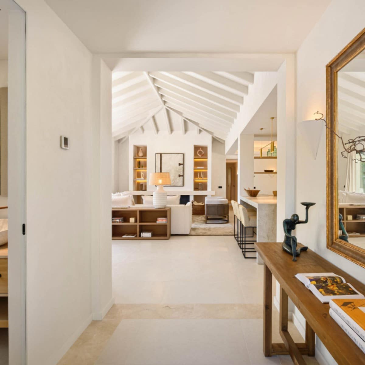 4 makuuhuone Huvila myytävänä paikassa Nueva Andalucia mukana uima-altaan 
autotalli - 4 350 000 € (Ref: 9426022)