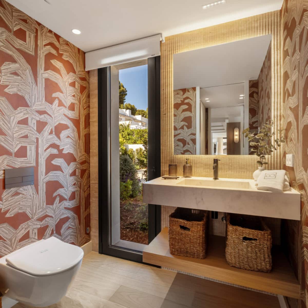 6 makuuhuone Huvila myytävänä paikassa Nueva Andalucia mukana uima-altaan 
autotalli - 8 650 000 € (Ref: 9426023)