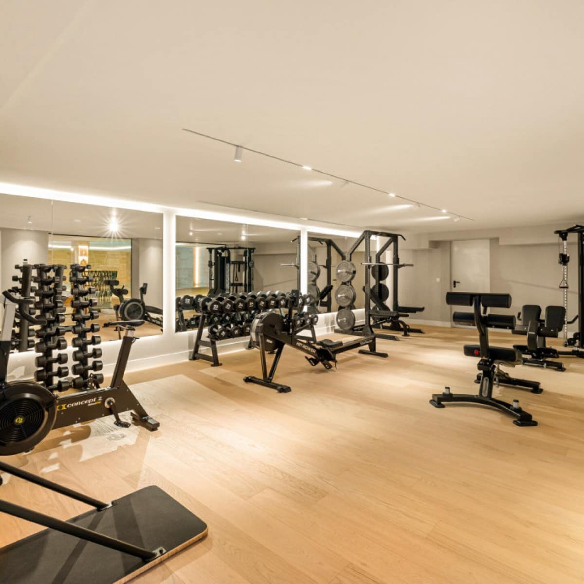 6 makuuhuone Huvila myytävänä paikassa Nueva Andalucia mukana uima-altaan 
autotalli - 8 650 000 € (Ref: 9426023)