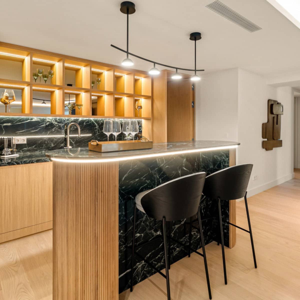 6 makuuhuone Huvila myytävänä paikassa Nueva Andalucia mukana uima-altaan 
autotalli - 8 650 000 € (Ref: 9426023)