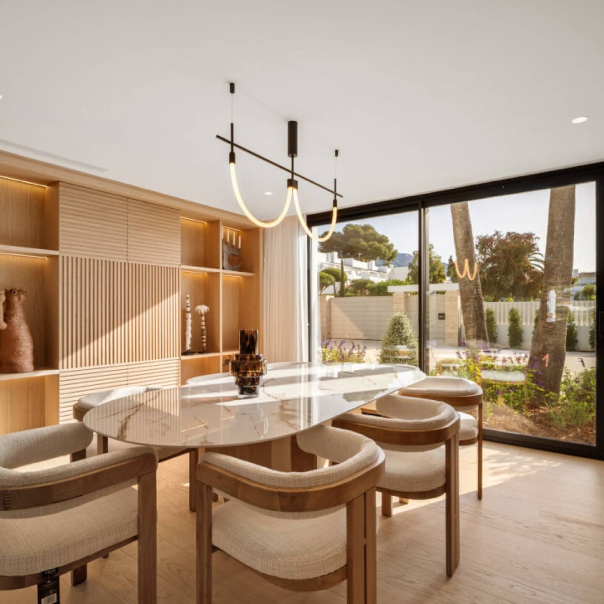 6 makuuhuone Huvila myytävänä paikassa Nueva Andalucia mukana uima-altaan 
autotalli - 8 650 000 € (Ref: 9426023)