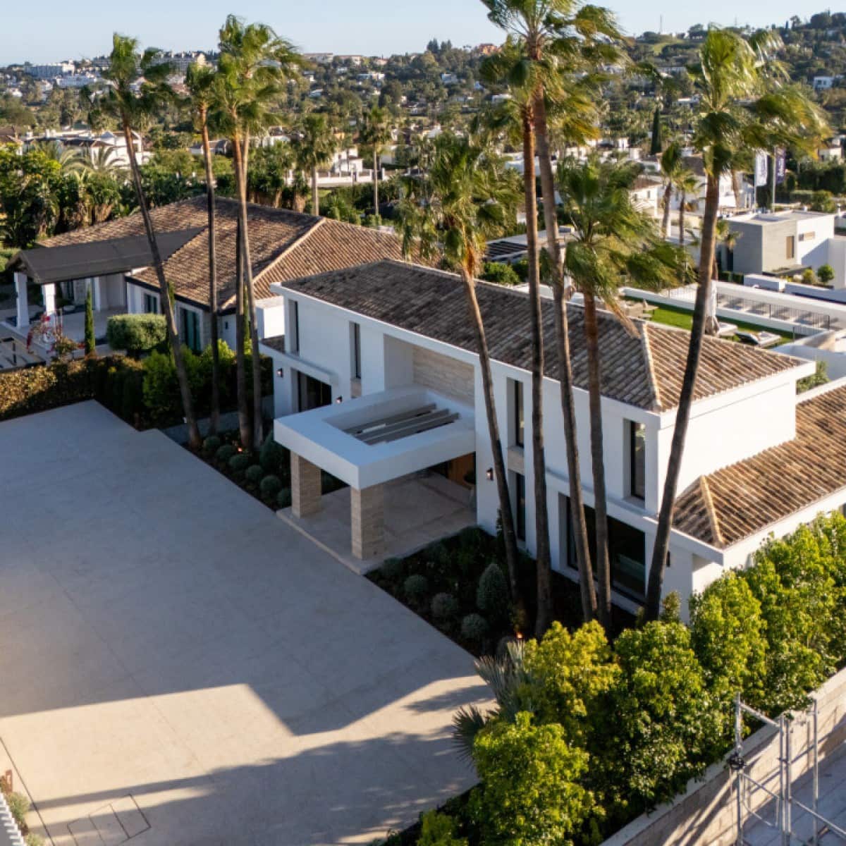 6 makuuhuone Huvila myytävänä paikassa Nueva Andalucia mukana uima-altaan 
autotalli - 8 650 000 € (Ref: 9426023)