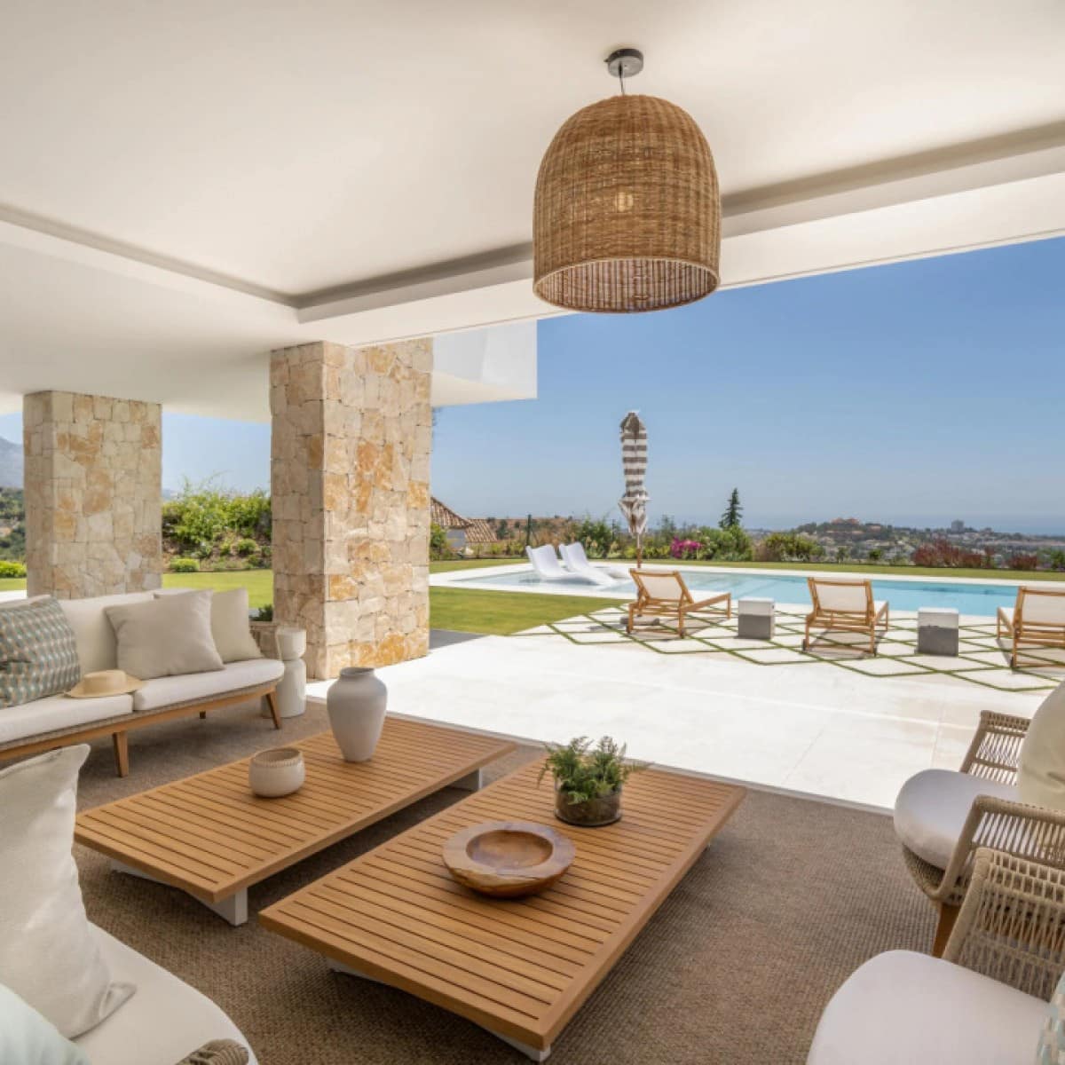 8 quarto Moradia para venda em Benahavis com piscina garagem - 10 900 000 € (Ref: 9426042)