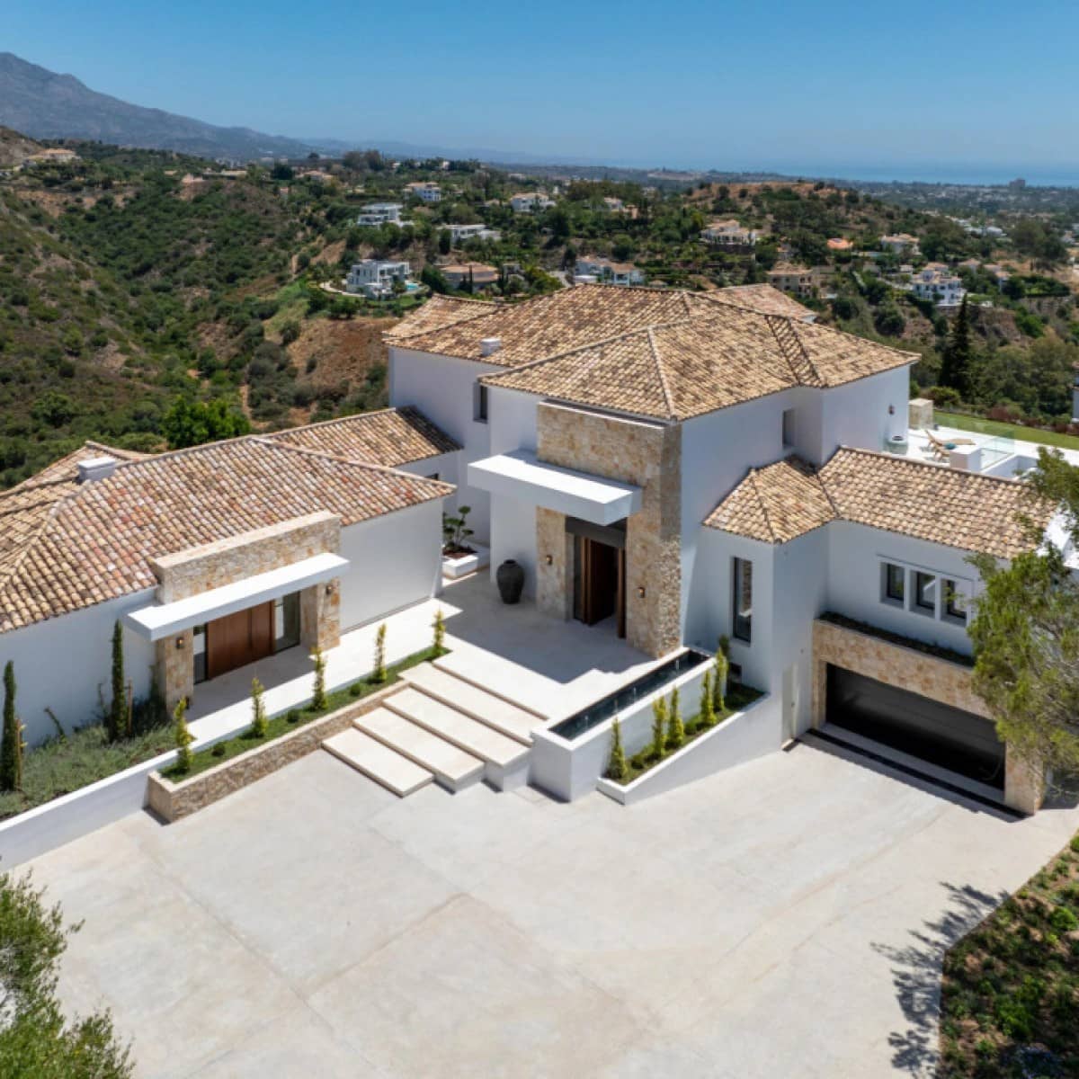 8 quarto Moradia para venda em Benahavis com piscina garagem - 10 900 000 € (Ref: 9426042)