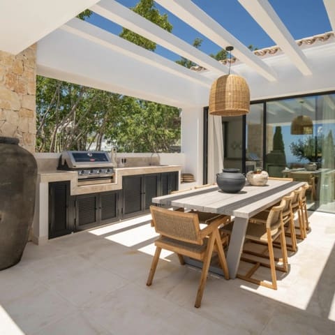 8 quarto Moradia para venda em Benahavís com piscina garagem - 10 900 000 € (Ref: 9426042)