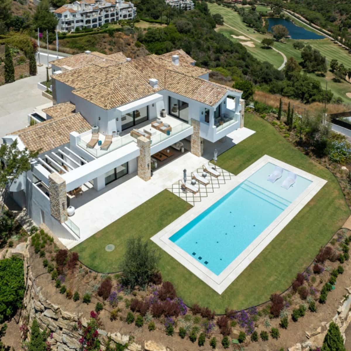 8 quarto Moradia para venda em Benahavis com piscina garagem - 10 900 000 € (Ref: 9426042)