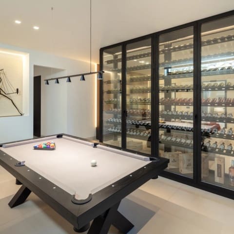 5 makuuhuone Huvila myytävänä paikassa Nueva Andalucia, Marbella mukana uima-altaan 
autotalli - 5 995 000 € (Ref: 9426043)