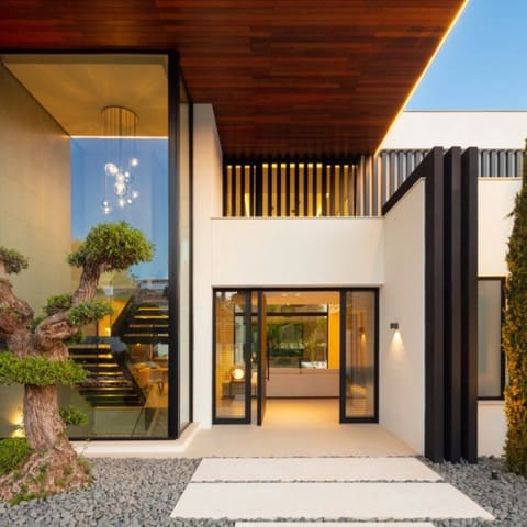 5 makuuhuone Huvila myytävänä paikassa Nueva Andalucia, Marbella mukana uima-altaan 
autotalli - 5 995 000 € (Ref: 9426043)