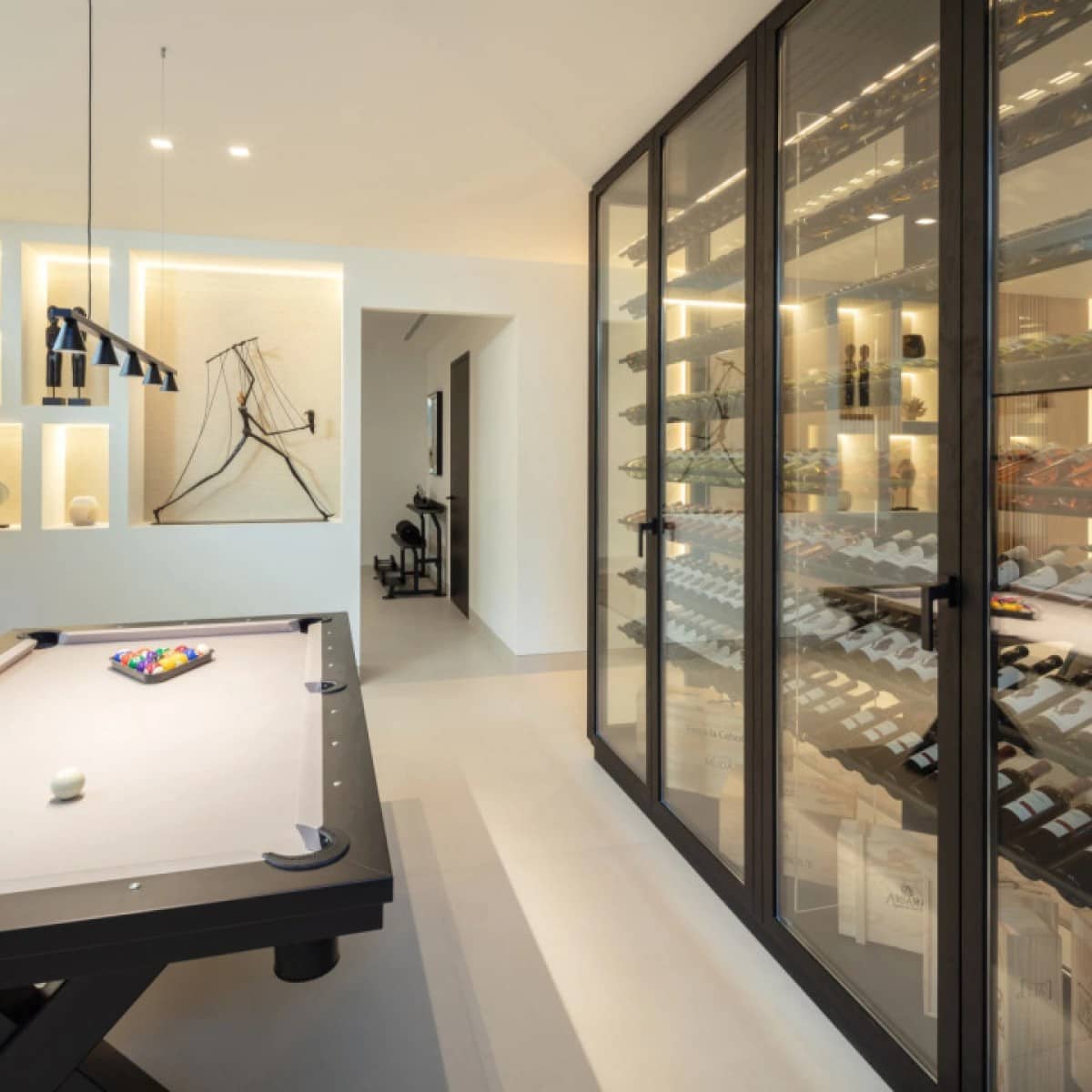 5 makuuhuone Huvila myytävänä paikassa Nueva Andalucia mukana uima-altaan 
autotalli - 5 995 000 € (Ref: 9426043)