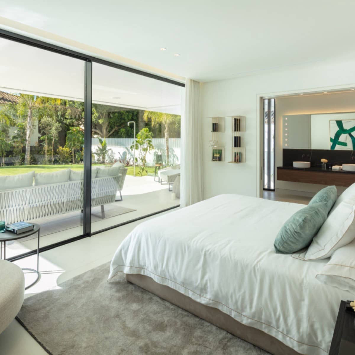 5 makuuhuone Huvila myytävänä paikassa Nueva Andalucia mukana uima-altaan 
autotalli - 5 995 000 € (Ref: 9426043)