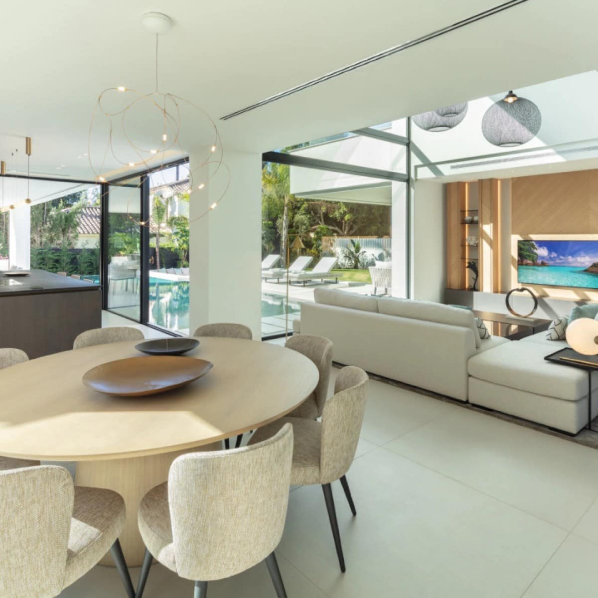 5 makuuhuone Huvila myytävänä paikassa Nueva Andalucia mukana uima-altaan 
autotalli - 5 995 000 € (Ref: 9426043)