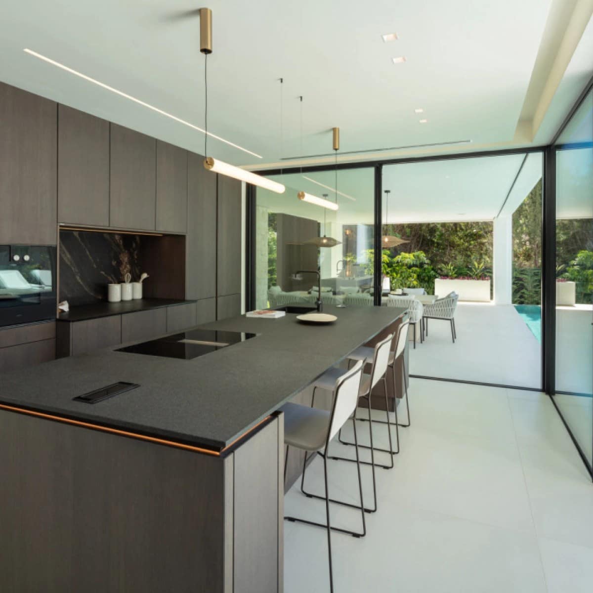 5 makuuhuone Huvila myytävänä paikassa Nueva Andalucia mukana uima-altaan 
autotalli - 5 995 000 € (Ref: 9426043)