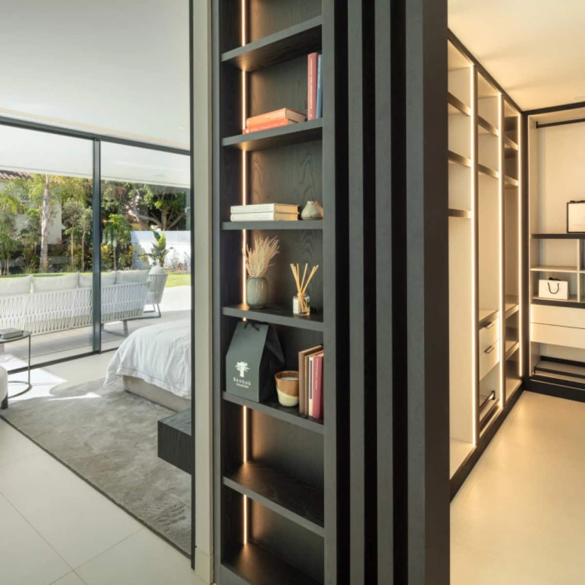 5 makuuhuone Huvila myytävänä paikassa Nueva Andalucia mukana uima-altaan 
autotalli - 5 995 000 € (Ref: 9426043)