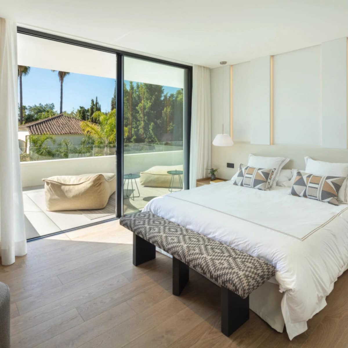 5 makuuhuone Huvila myytävänä paikassa Nueva Andalucia mukana uima-altaan 
autotalli - 5 995 000 € (Ref: 9426043)