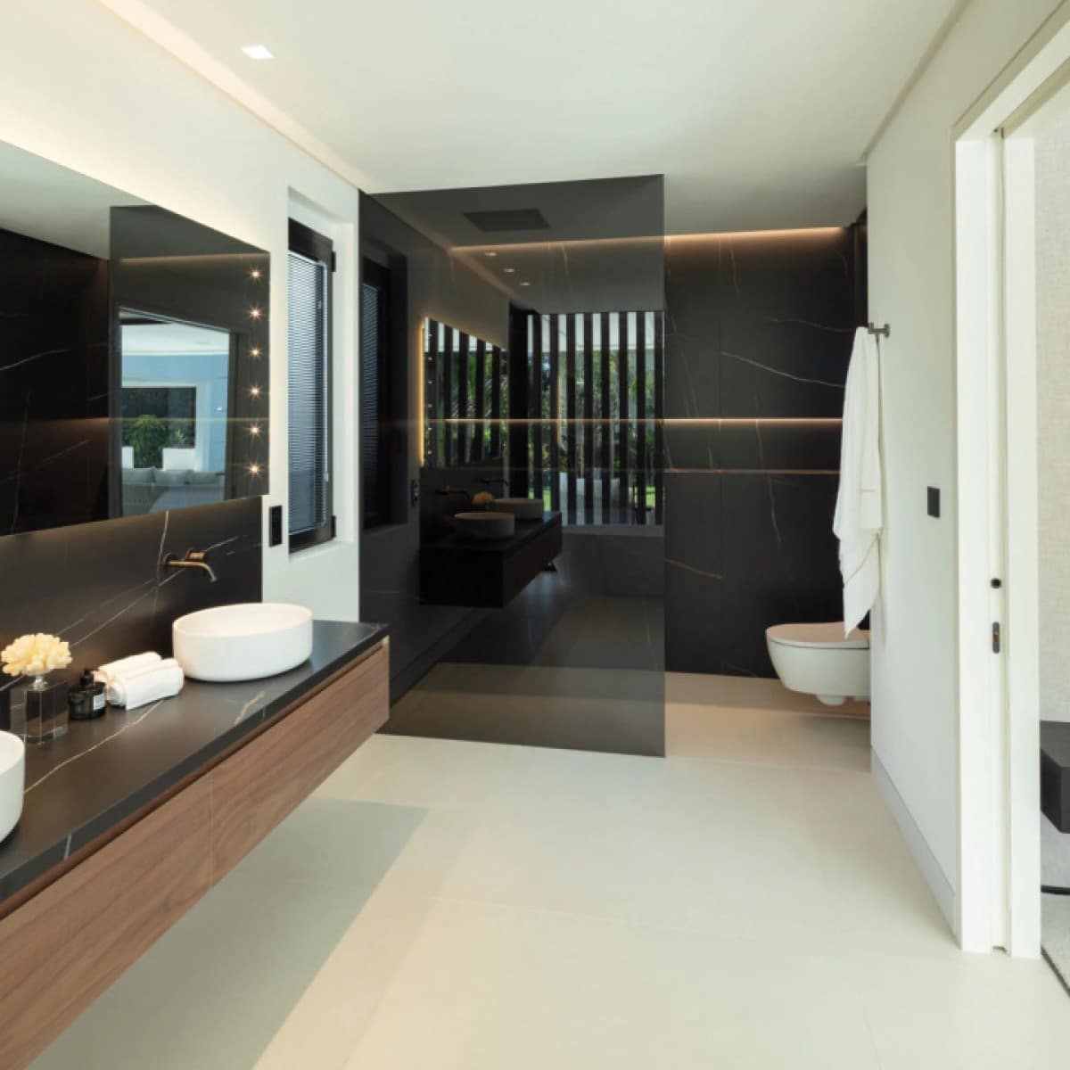 5 makuuhuone Huvila myytävänä paikassa Nueva Andalucia mukana uima-altaan 
autotalli - 5 995 000 € (Ref: 9426043)